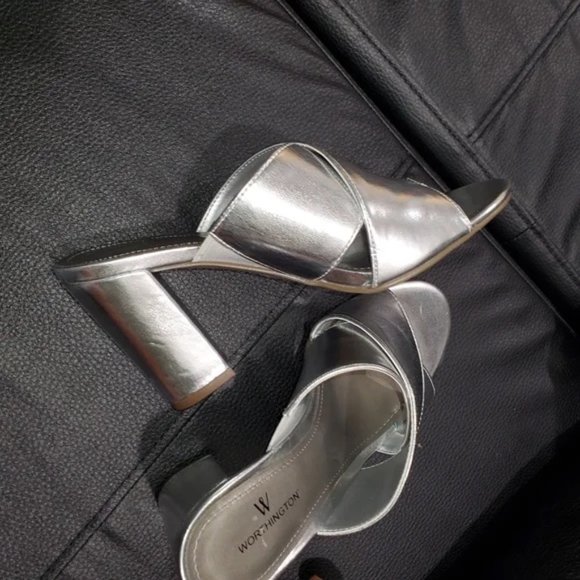 Silver metallic heels open toe mules - Picture 4 of 5